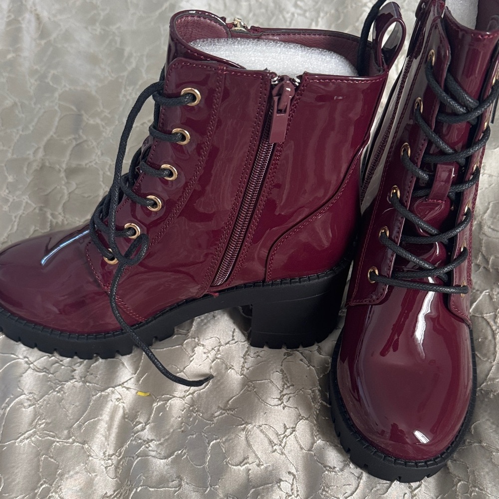 TOP Moda Shiny Maroon Combat Boots